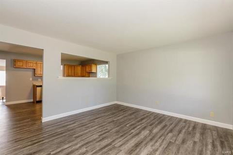 508 Prince David Dr, O'fallon, MO 63366 photo 3
