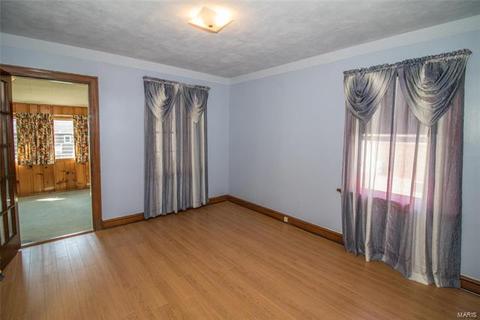 8910 Apache Ln, Saint Louis, MO 63114 photo 11
