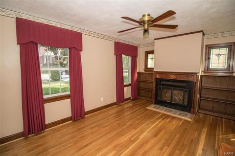 8910 Apache Ln, Saint Louis, MO 63114 photo 3