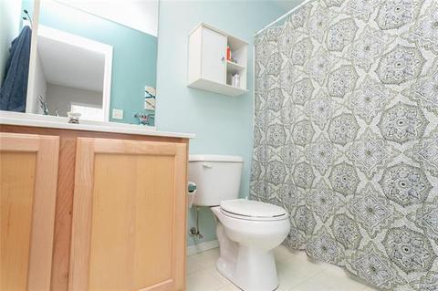 732 Hyde Dr, O'fallon, MO 63366 photo 9