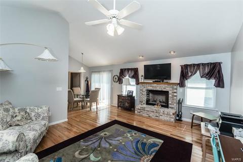 2172 Chickadee Ct, O'fallon, MO 63366 photo 3