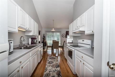 2172 Chickadee Ct, O'fallon, MO 63366 photo 7