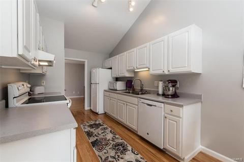 2172 Chickadee Ct, O'fallon, MO 63366 photo 8