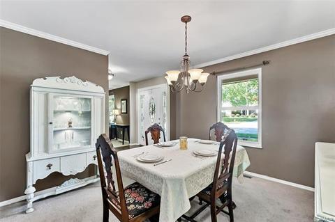394 Woodrun Dr, Ballwin, MO 63021 photo 3