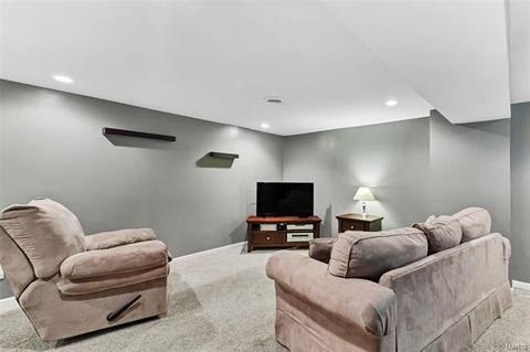 394 Woodrun Dr, Ballwin, MO 63021 photo 18