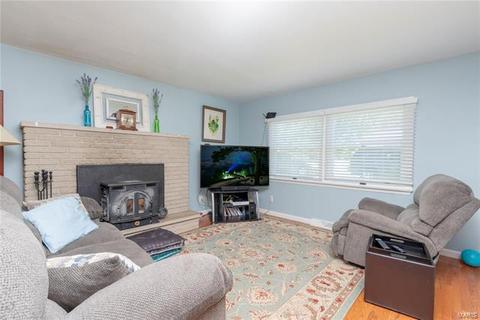 633 N Virginia Ave, Eureka, MO 63025 photo 2