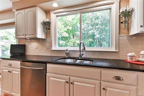 612 Waterford Ridge Ct, Ballwin, MO 63021 photo 25