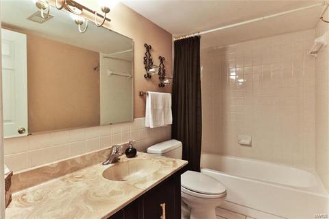 612 Waterford Ridge Ct, Ballwin, MO 63021 photo 42