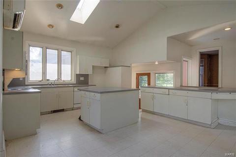 801 E Monroe Ave, Saint Louis, MO 63122 photo 17