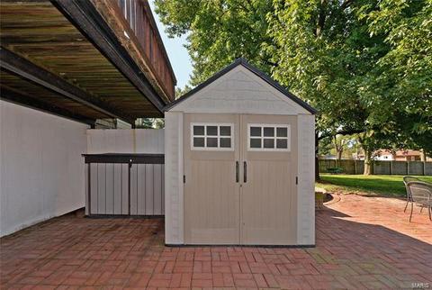 10041 Zenith, Saint Louis, MO 63123 photo 28