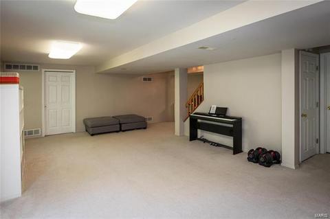 1210 Westrun Dr, Ballwin, MO 63021 photo 22