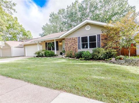 362 Stormyoak Dr, Ballwin, MO 63021 photo 3