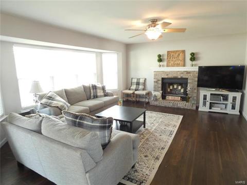 2 King Edward Ct, O'fallon, MO 63366 photo 6
