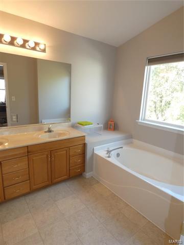 2 King Edward Ct, O'fallon, MO 63366 photo 15