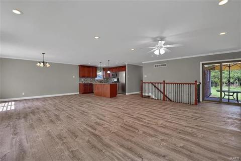 1237 Dorne, Manchester, MO 63021 photo 3