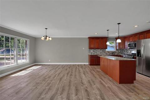1237 Dorne, Manchester, MO 63021 photo 4