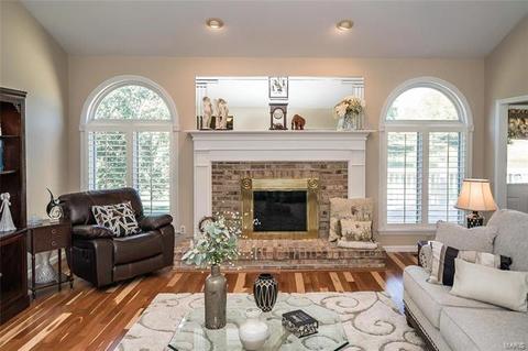 616 Roundstone, Weldon Spring, MO 63304 photo 9