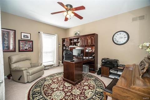 616 Roundstone, Weldon Spring, MO 63304 photo 4