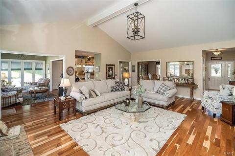 616 Roundstone, Weldon Spring, MO 63304 photo 8