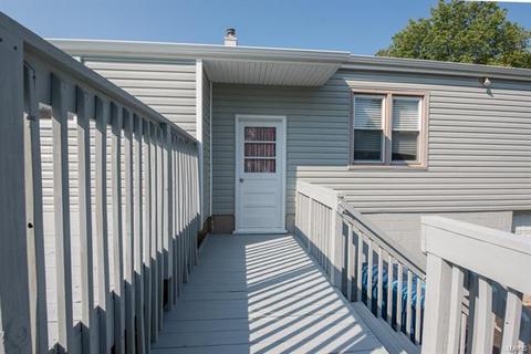 110 Robin Hill Ln, Ballwin, MO 63021 photo 37