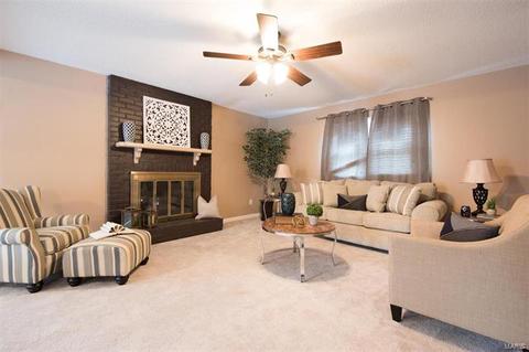 110 Robin Hill Ln, Ballwin, MO 63021 photo 21