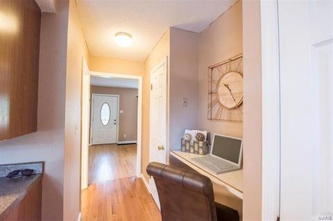 110 Robin Hill Ln, Ballwin, MO 63021 photo 26