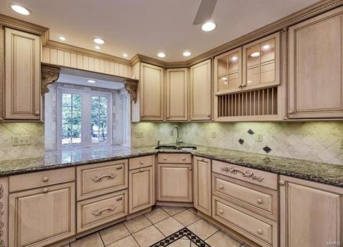 1031 Treeline Ct, Manchester, MO 63021 photo 12