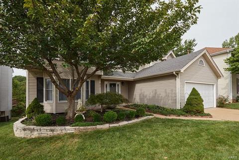 815 Ivy Trce, Ballwin, MO 63021 photo 3