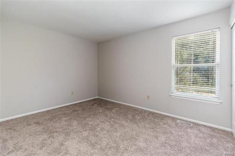 629 Charleston Oaks Ct, Ballwin, MO 63021 photo 23