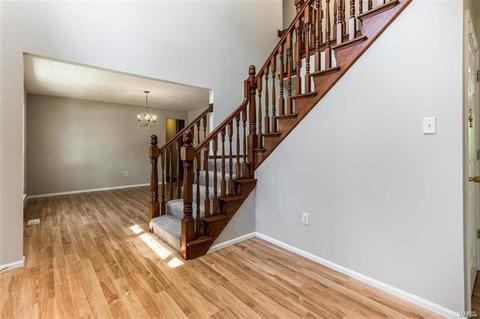629 Charleston Oaks Ct, Ballwin, MO 63021 photo 4