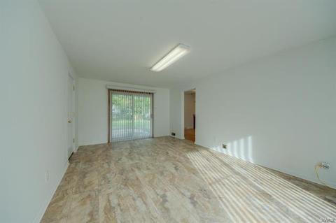 48 E Mdw, Ellisville, MO 63021 photo 10