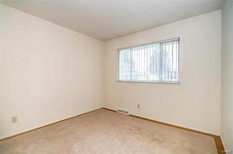 808 Bromfield Ter, Manchester, MO 63021 photo 16
