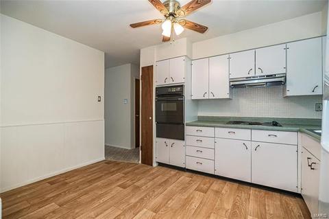 808 Bromfield Ter, Manchester, MO 63021 photo 10
