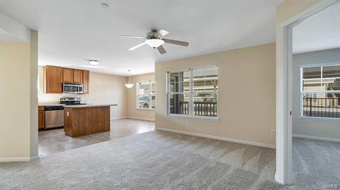 322 Bramblett Hls, O'fallon, MO 63366 photo 3