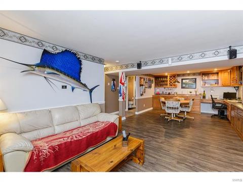 692 Walnut Point Ct, Ballwin, MO 63021 photo 24