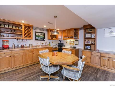 692 Walnut Point Ct, Ballwin, MO 63021 photo 26