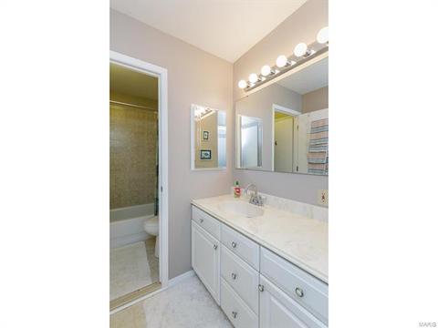 692 Walnut Point Ct, Ballwin, MO 63021 photo 32