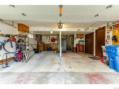 692 Walnut Point Ct, Ballwin, MO 63021 photo 42