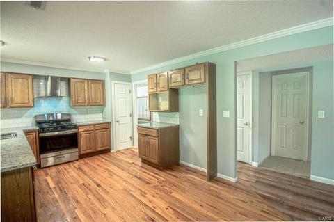 1082 Pinrun Dr, Ballwin, MO 63011 photo 33