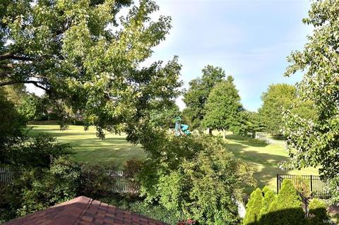1082 Pinrun Dr, Ballwin, MO 63011 photo 61
