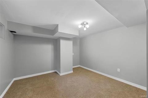 401 Ballwin Estates Ct, Ballwin, MO 63021 photo 39