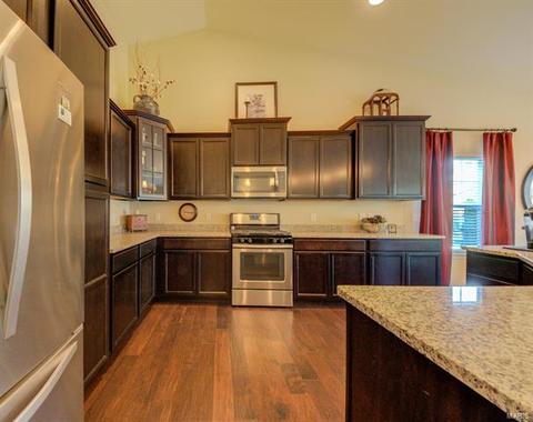 929 Daffodil Ridge Dr, O'fallon, MO 63366 photo 8