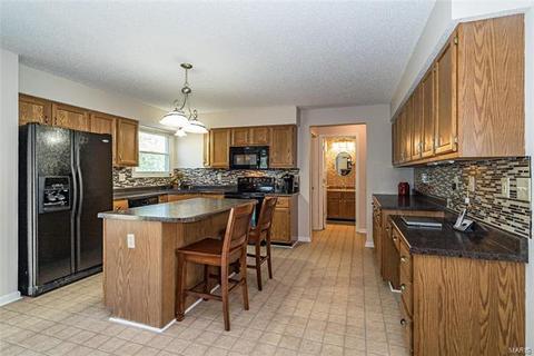 1713 Highgrove Dr, O'fallon, MO 63366 photo 15
