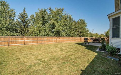 1713 Highgrove Dr, O'fallon, MO 63366 photo 3