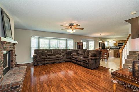 1713 Highgrove Dr, O'fallon, MO 63366 photo 7