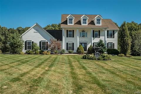 1520 Mammoth Dr, O'fallon, MO 63366 photo 1