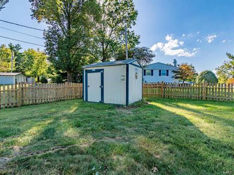 711 Chantilly Ct, Ballwin, MO 63011 photo 25