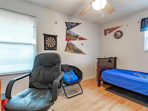 711 Chantilly Ct, Ballwin, MO 63011 photo 11