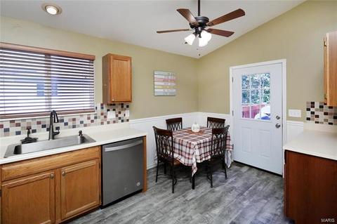 71 Jacqueline Cir, O'fallon, MO 63368 photo 5