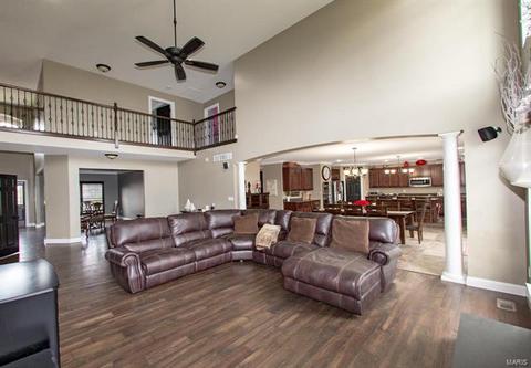 6568 Devonhurst, Saint Louis, MO 63129 photo 3